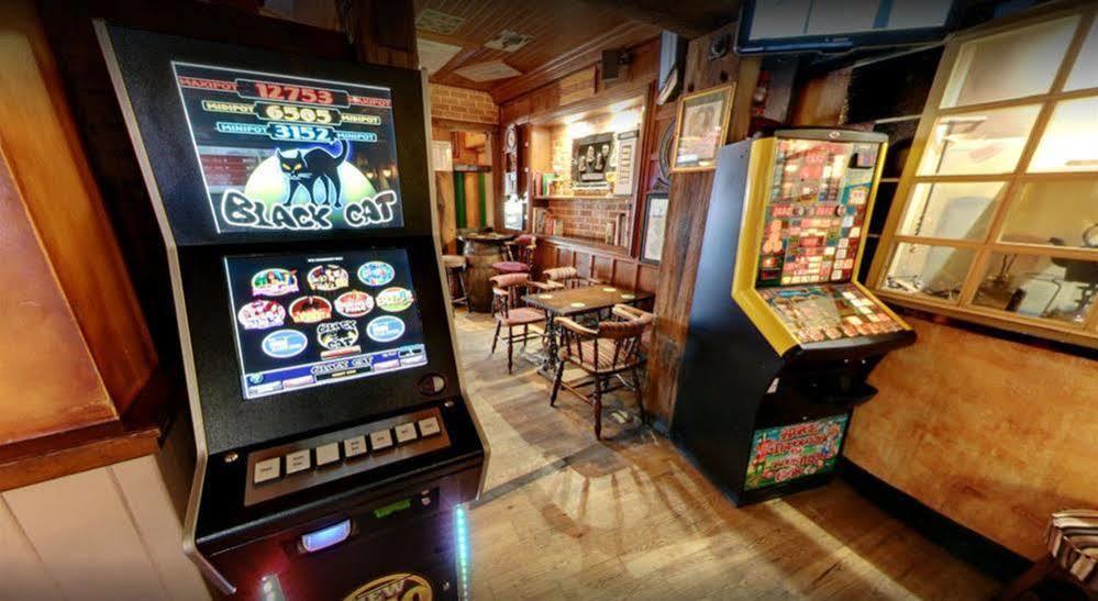Mccafferty'S Guesthouse イルフォード エクステリア 写真