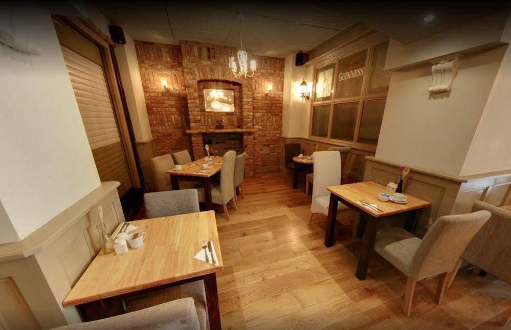 Mccafferty'S Guesthouse イルフォード エクステリア 写真