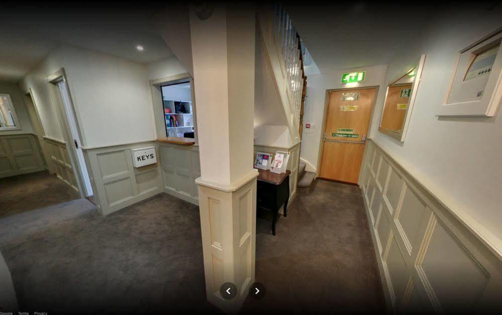 Mccafferty'S Guesthouse イルフォード エクステリア 写真