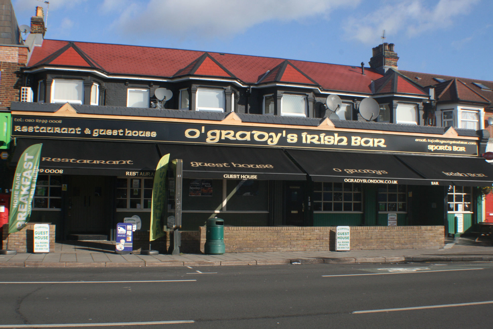 Mccafferty'S Guesthouse イルフォード エクステリア 写真